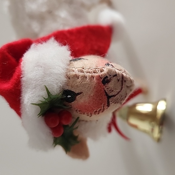 Annalee Lamb 5” Christmas Figurine – 1992 White Sheep with Santa Hat & Bell - Picture 3 of 8